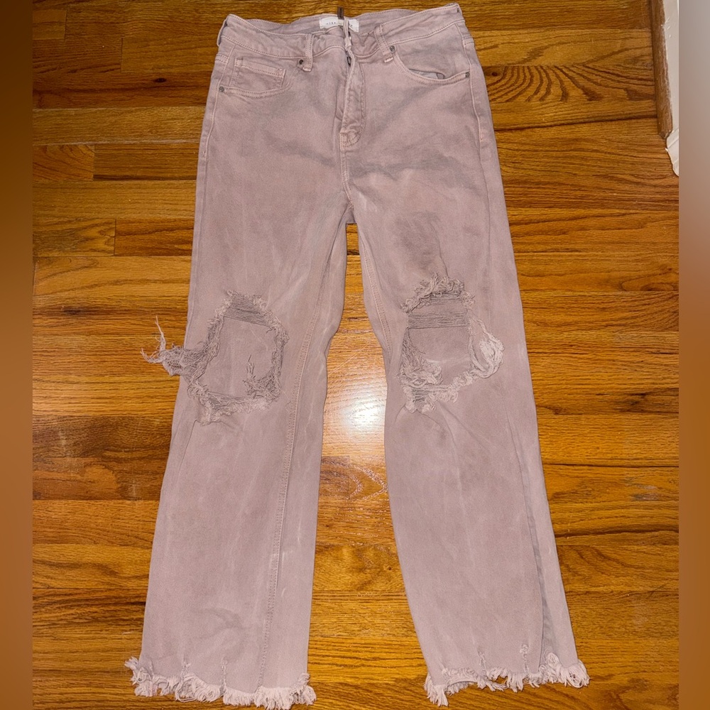 Risen Boyfriend Cropped Distressed Jeans in Dusty Mauve Size 11 LIKE NEW